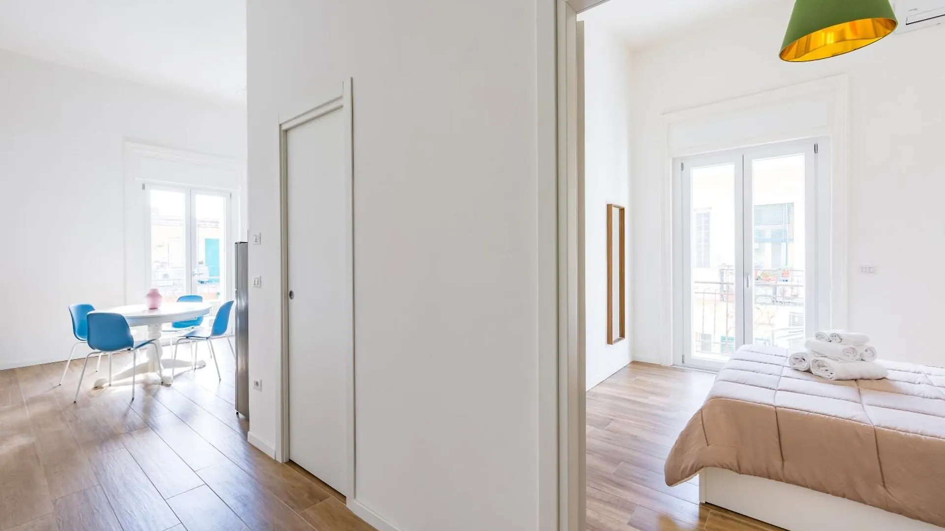 Sunny Panoramic Apartment By Napoliapartments Italien